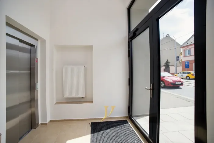 Pronájem bytu 2+kk, Olomouc - Hodolany, Lipenská, 42 m2