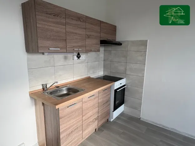 Pronájem bytu 2+kk, Česká Lípa, Jáchymovská, 40 m2