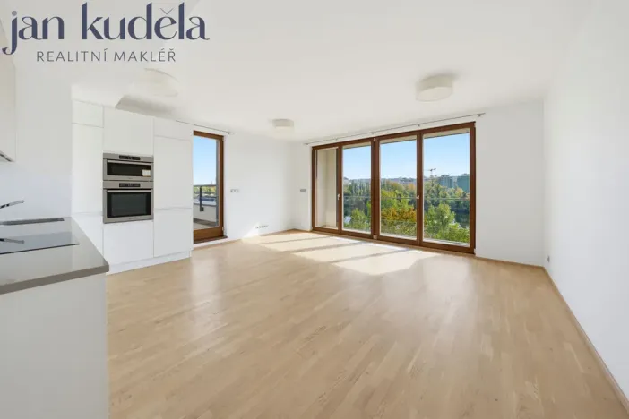 Pronájem bytu 3+kk, Praha - Holešovice, V háji, 74 m2