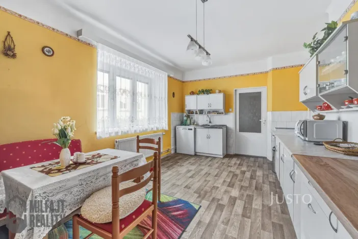 Prodej rodinného domu, Nové Město pod Smrkem, Palackého, 193 m2