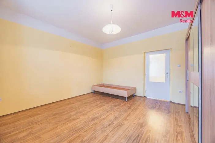 Prodej bytu 2+1, Broumov - Velká Ves, třída Osvobození, 63 m2