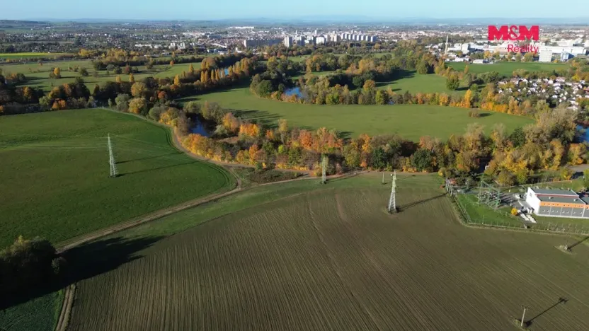 Prodej komerčního pozemku, Hradec Králové - Třebeš, 6364 m2