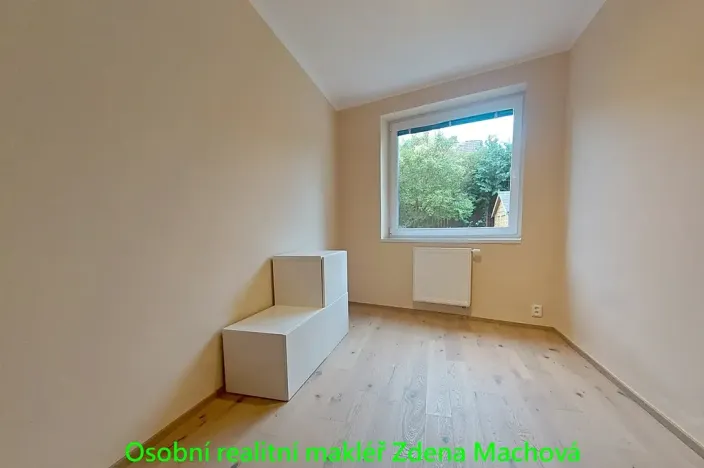 Pronájem bytu 4+kk, Sulice, Slunečná, 88 m2