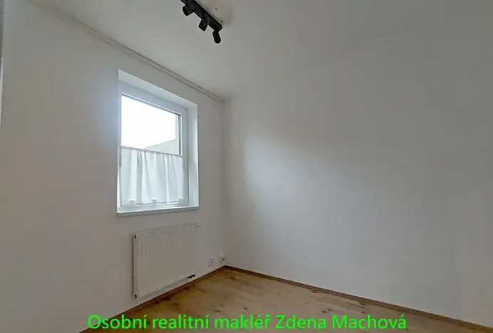 Pronájem bytu 4+kk, Sulice, Slunečná, 88 m2