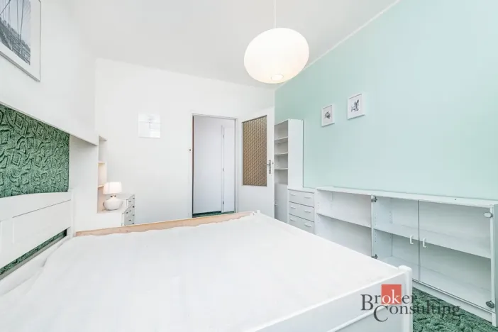 Pronájem bytu 2+1, Praha - Radotín, náměstí Osvoboditelů, 70 m2