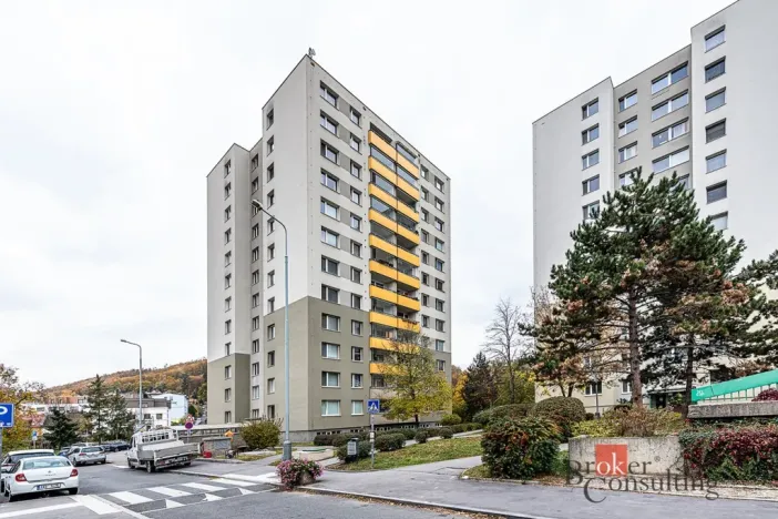 Pronájem bytu 2+1, Praha - Radotín, náměstí Osvoboditelů, 70 m2