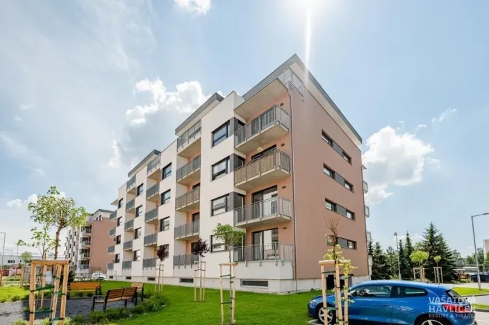 Pronájem bytu 2+kk, Hradec Králové, Antonína Petrofa, 53 m2