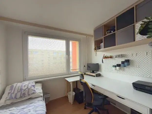 Prodej bytu 4+1, Praha - Kobylisy, Luhovská, 86 m2