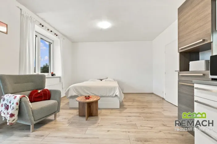Pronájem bytu 1+kk, Uherské Hradiště, Zahrádky, 31 m2