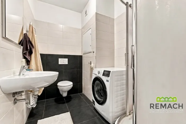 Pronájem bytu 1+kk, Uherské Hradiště, Zahrádky, 31 m2