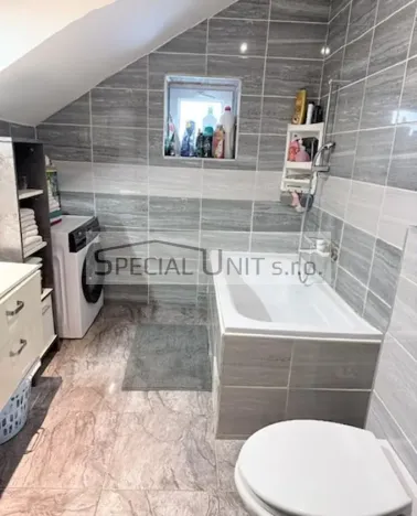 Prodej rodinného domu, Kladno - Kročehlavy, Jeronýmova, 240 m2