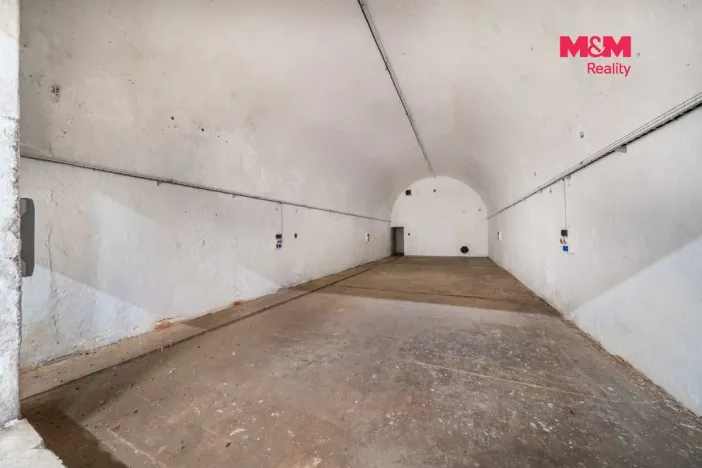 Pronájem výrobních prostor, Štěnovice, Plzeňská, 1366 m2