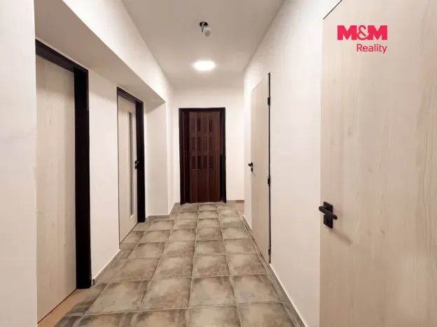 Pronájem bytu 3+1, Pardubice - Bílé Předměstí, Na Drážce, 67 m2