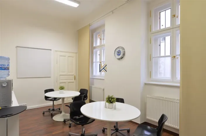 Pronájem obchodního prostoru, Praha, Klimentská, 228 m2