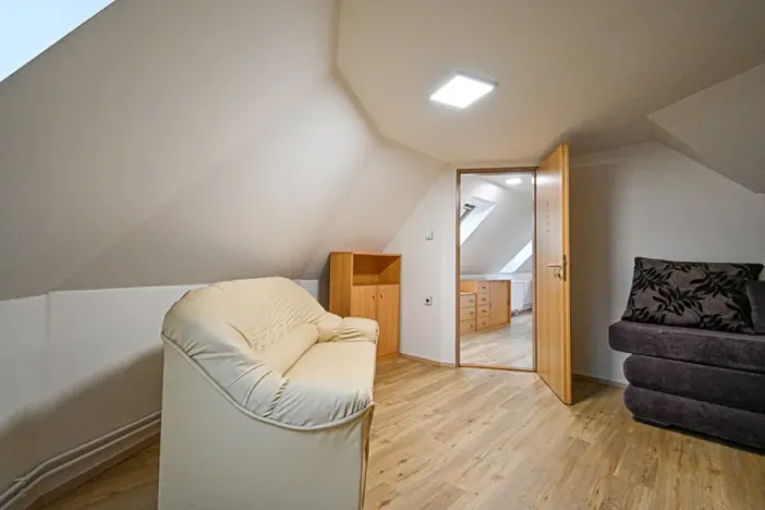 Pronájem bytu 6+kk a větší, Blansko, Zdíkova, 120 m2