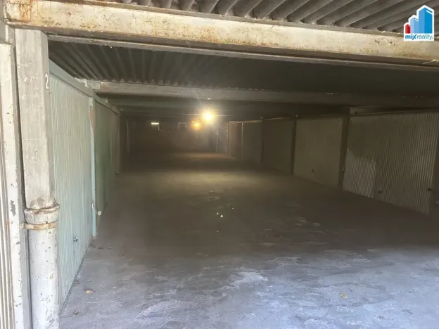 Prodej garáže, Plzeň - Jižní Předměstí, Brožíkova, 16 m2