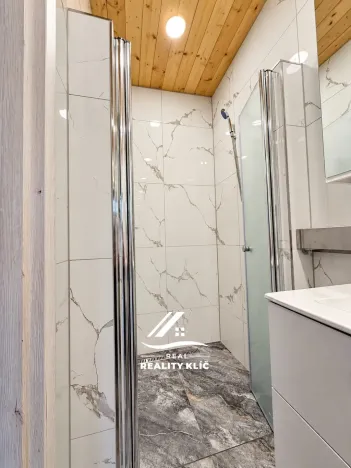 Pronájem bytu 1+kk, Děhylov, Porubská, 30 m2