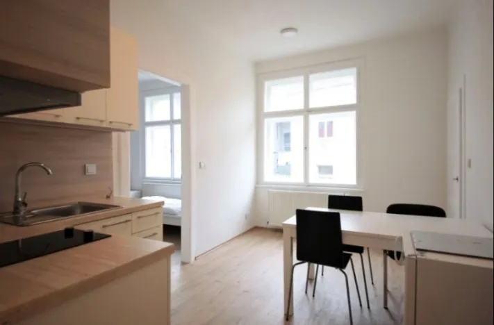 Pronájem bytu 2+kk, Praha - Vršovice, Košická, 43 m2