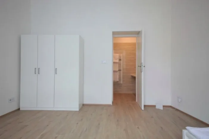 Pronájem bytu 2+kk, Praha - Vršovice, Košická, 43 m2