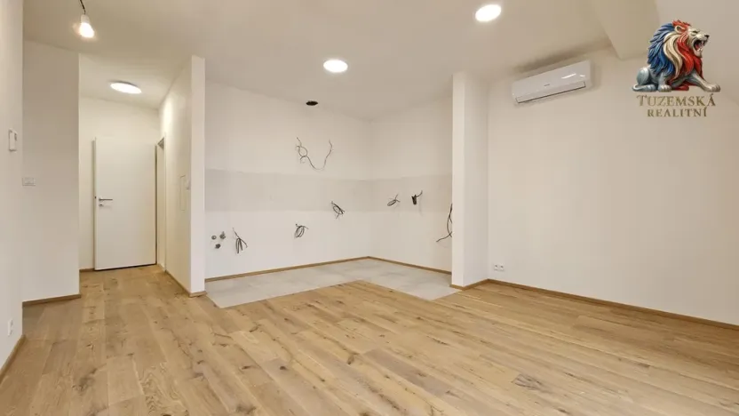 Prodej bytu 2+kk, Bystřice nad Pernštejnem, Masarykovo náměstí, 50 m2