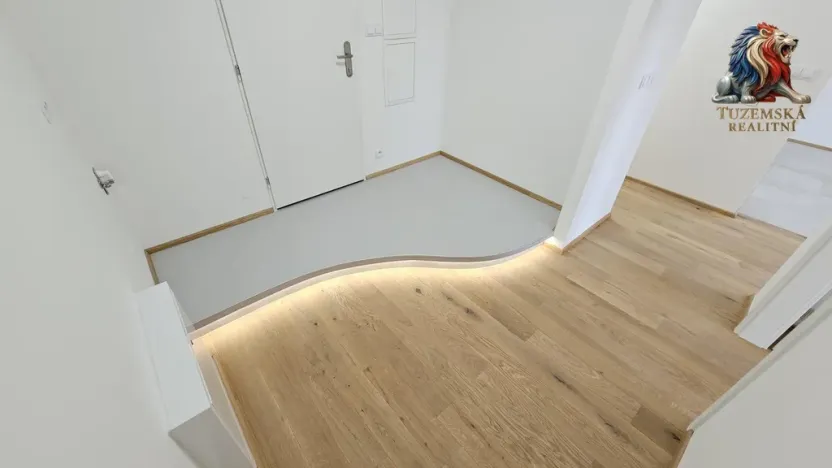Prodej bytu 2+kk, Bystřice nad Pernštejnem, Masarykovo náměstí, 50 m2