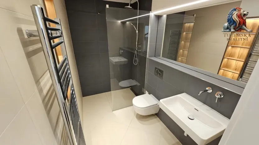 Prodej bytu 2+kk, Bystřice nad Pernštejnem, Masarykovo náměstí, 50 m2