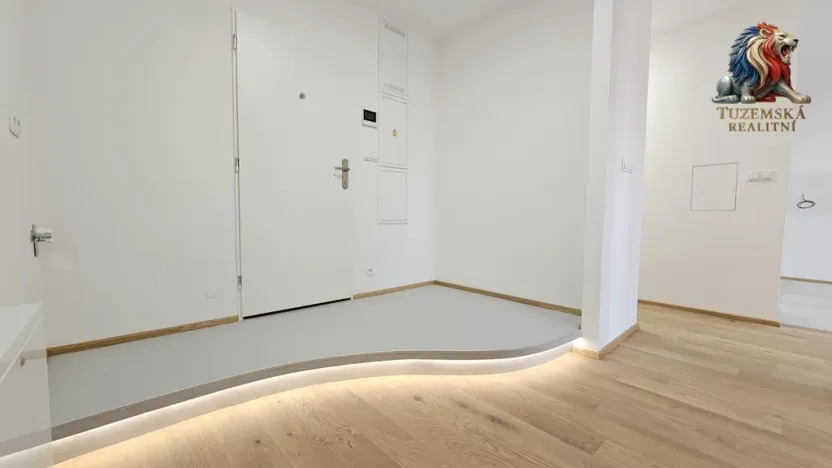 Prodej bytu 2+kk, Bystřice nad Pernštejnem, Masarykovo náměstí, 50 m2