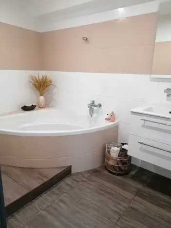 Pronájem rodinného domu, Šumice, 135 m2