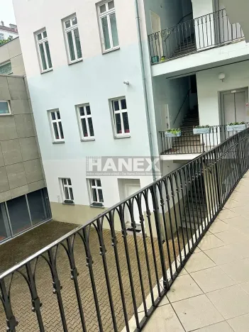Pronájem bytu 2+kk, Praha - Žižkov, Vlkova, 40 m2