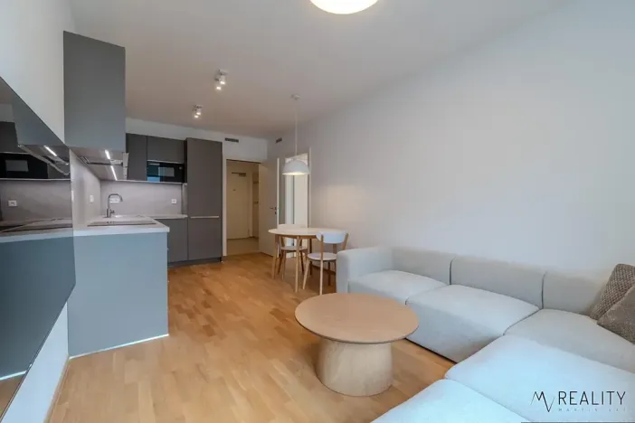 Pronájem bytu 2+kk, Ostrava, Dlouhá, 58 m2