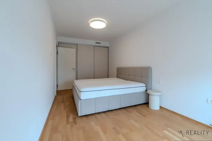 Pronájem bytu 2+kk, Ostrava, Dlouhá, 58 m2