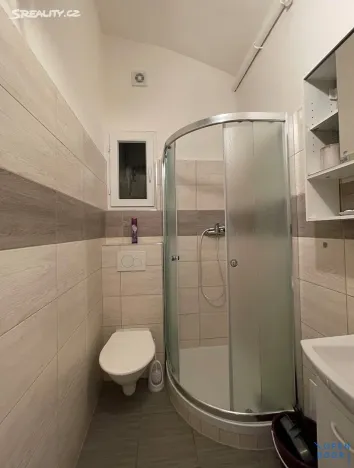 Pronájem bytu 1+kk, Praha - Vršovice, Košická, 29 m2