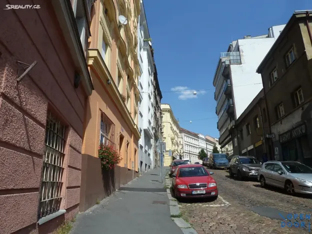 Pronájem bytu 1+kk, Praha - Vršovice, Košická, 29 m2
