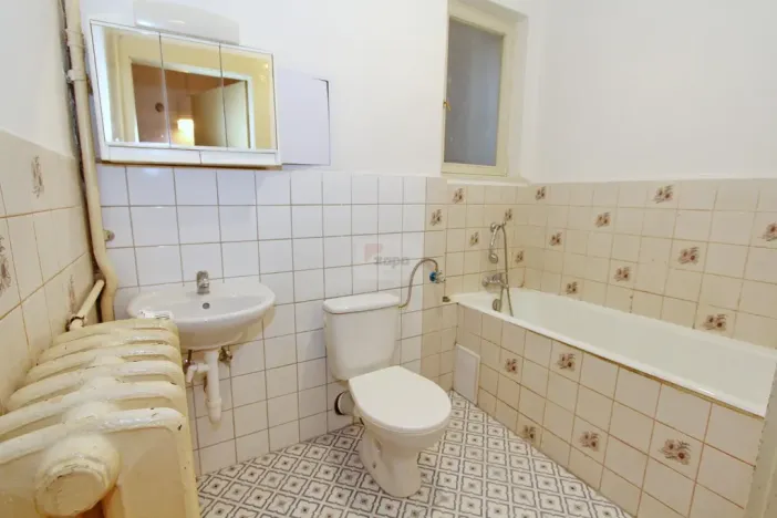 Pronájem bytu 1+1, Praha - Holešovice, U smaltovny, 37 m2