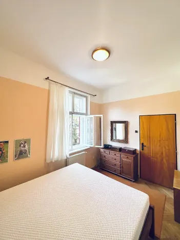 Prodej bytu 2+1, Karlovy Vary, Poděbradská, 56 m2