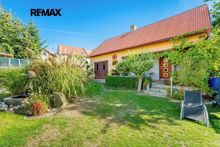 Prodej rodinného domu, Puklice, 200 m2