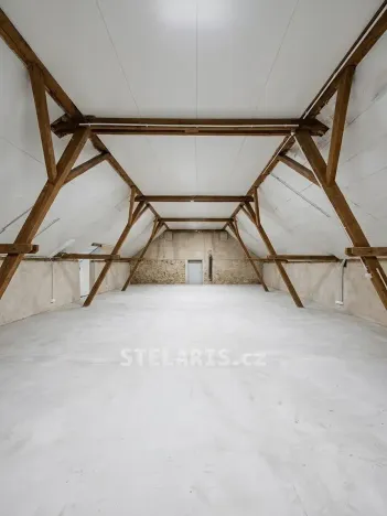 Pronájem skladu, Poříčany, 767 m2