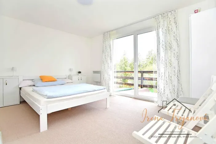 Prodej chaty, Lešany, 85 m2