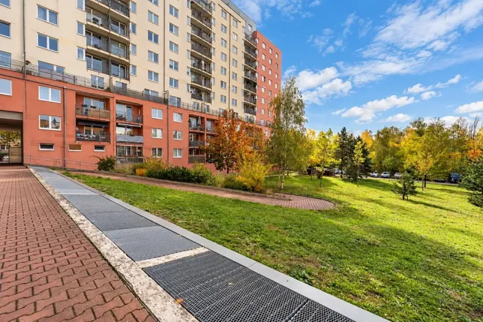 Prodej bytu 1+kk, Praha - Troja, Hnězdenská, 33 m2