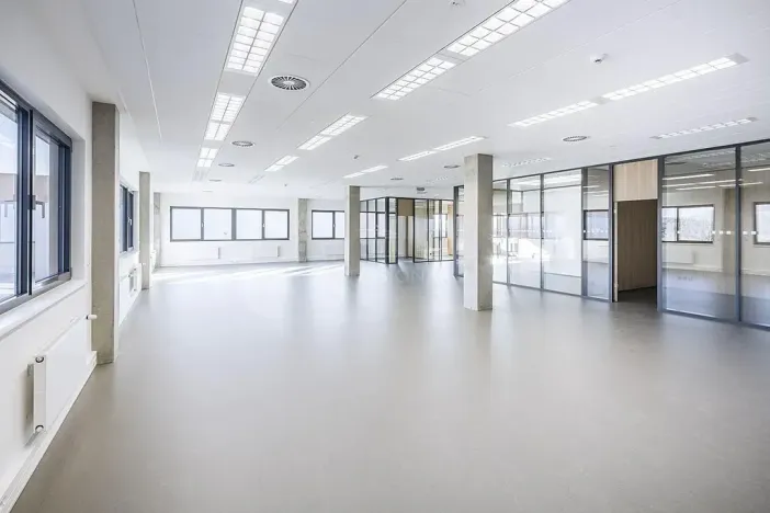 Pronájem skladu, Plzeň, Barvínková, 2170 m2