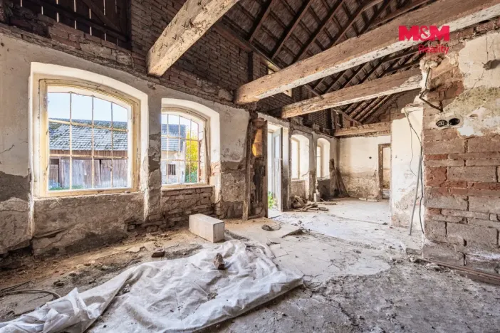 Prodej zemědělské usedlosti, Dobrovice - Libichov, 300 m2
