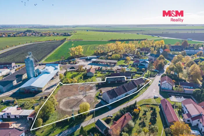 Prodej zemědělské usedlosti, Dobrovice - Libichov, 300 m2