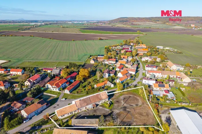 Prodej zemědělské usedlosti, Dobrovice - Libichov, 300 m2