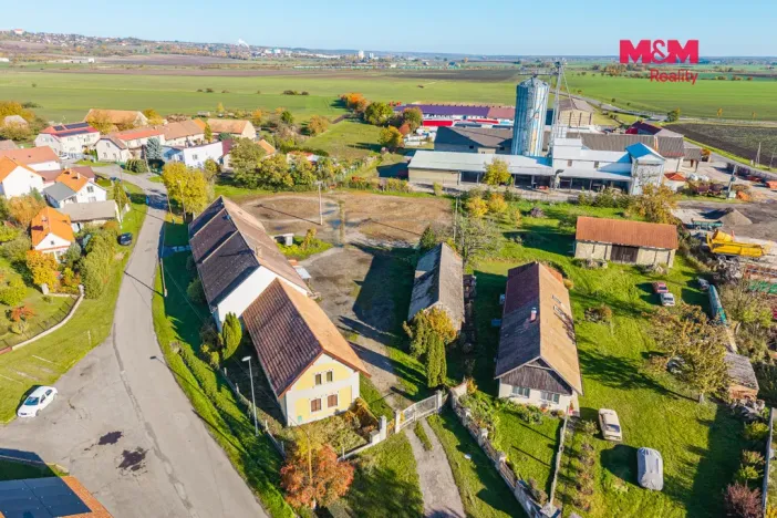 Prodej zemědělské usedlosti, Dobrovice - Libichov, 300 m2
