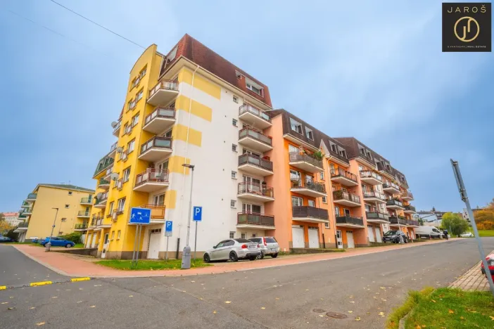 Prodej bytu 2+kk, Kladno, Vojtěcha Lanny, 37 m2