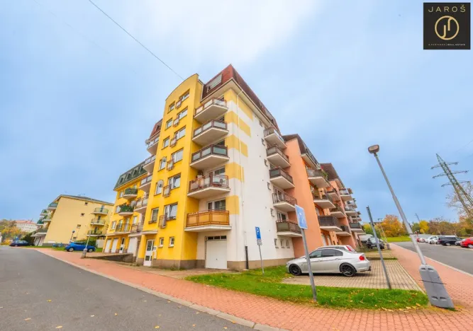 Prodej bytu 2+kk, Kladno, Vojtěcha Lanny, 37 m2