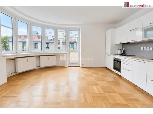 Prodej bytu 3+kk, Praha - Podolí, Dvorecké náměstí, 71 m2