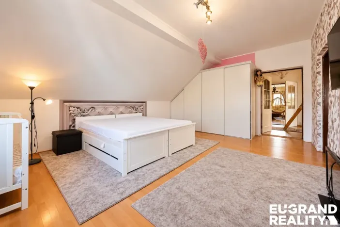 Prodej rodinného domu, Varnsdorf, Československých letců, 414 m2