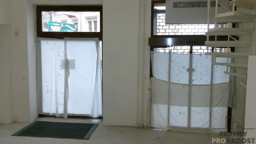 Pronájem obchodního prostoru, Brno, Minoritská, 55 m2