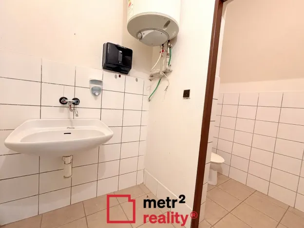 Pronájem obchodního prostoru, Olomouc, Holická, 300 m2